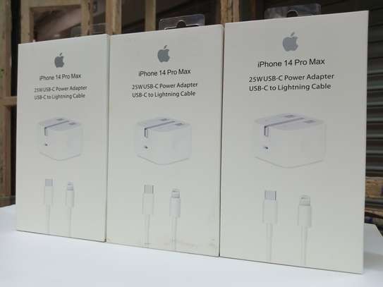 iPhone 14 pro max charger